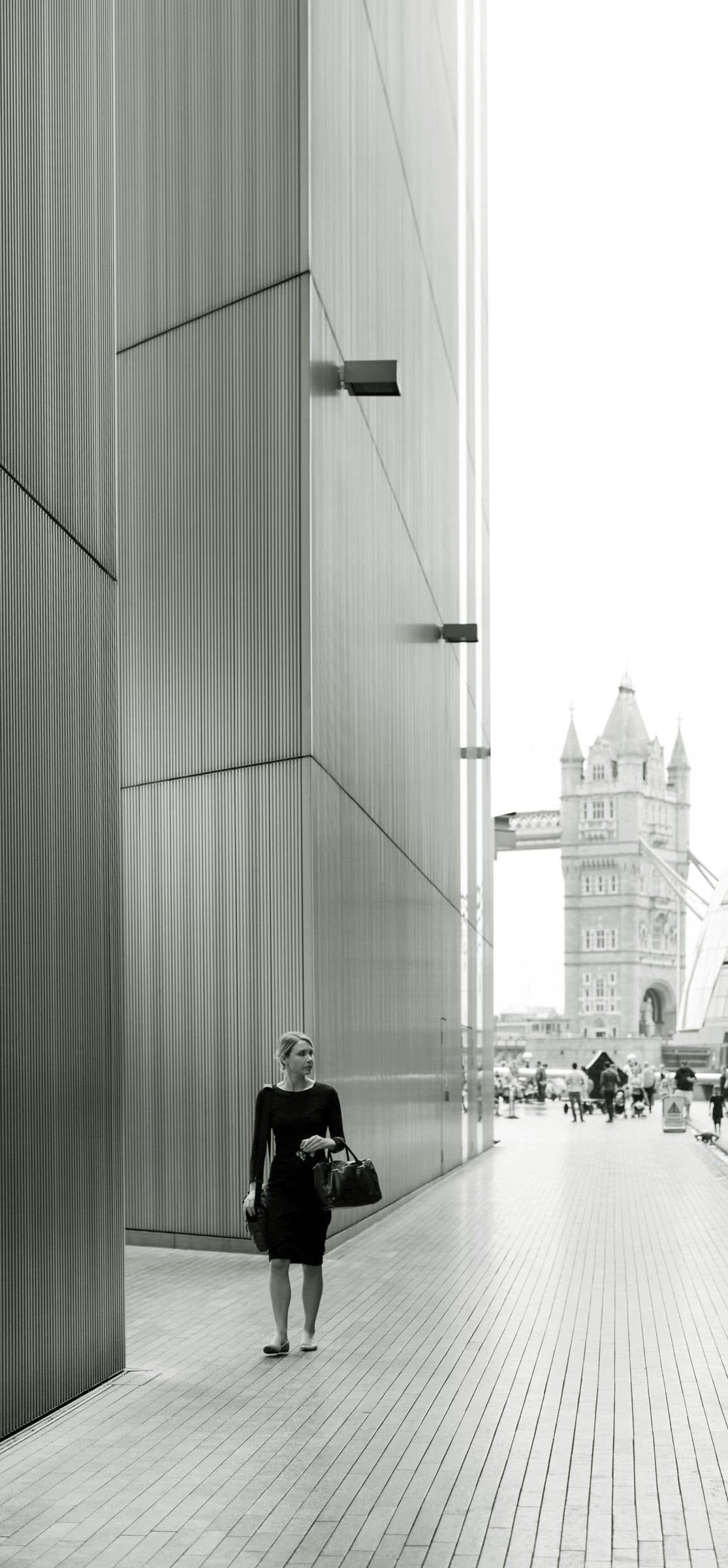 Le couloir et le pont