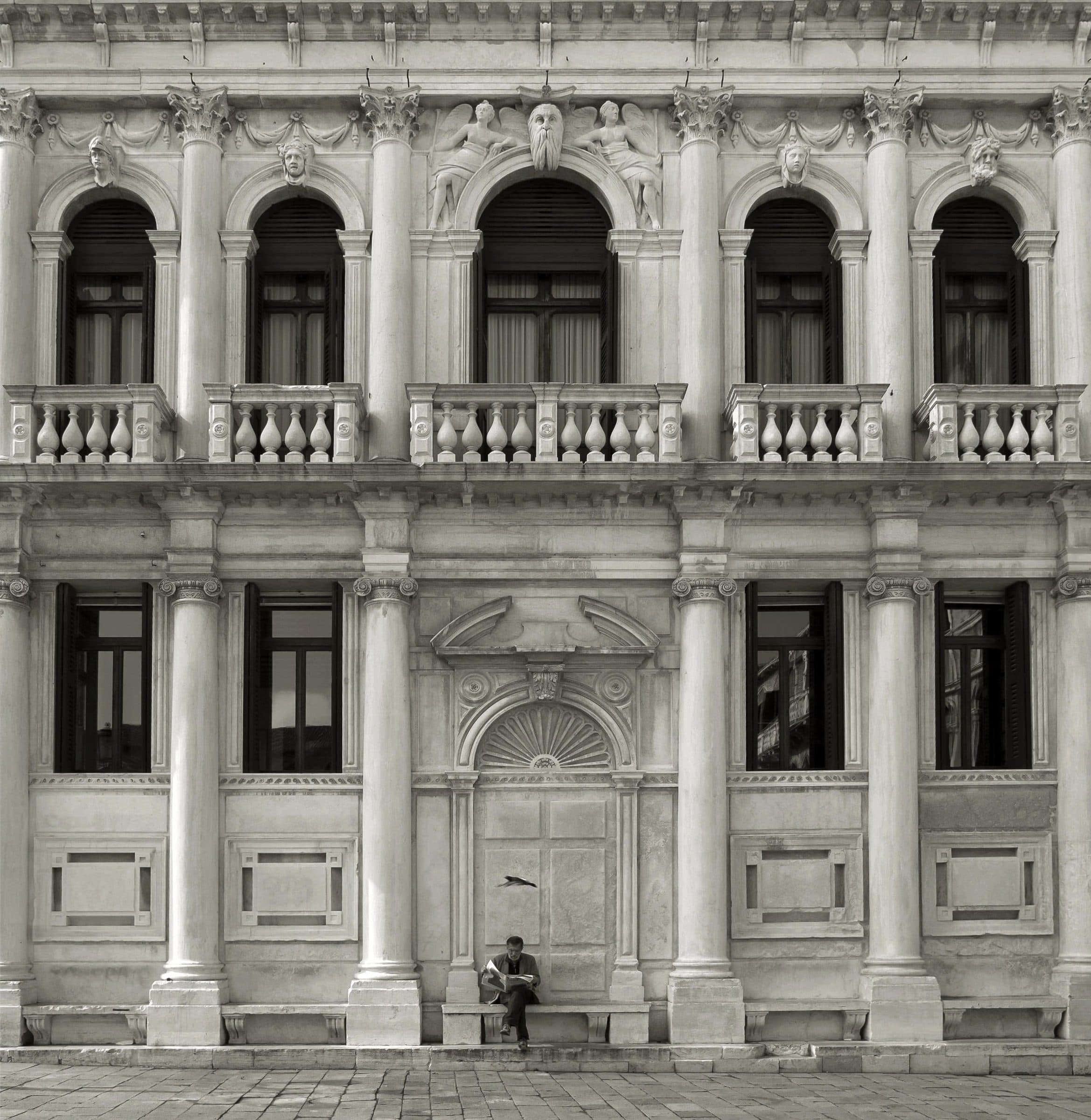Venise, l'homme assis